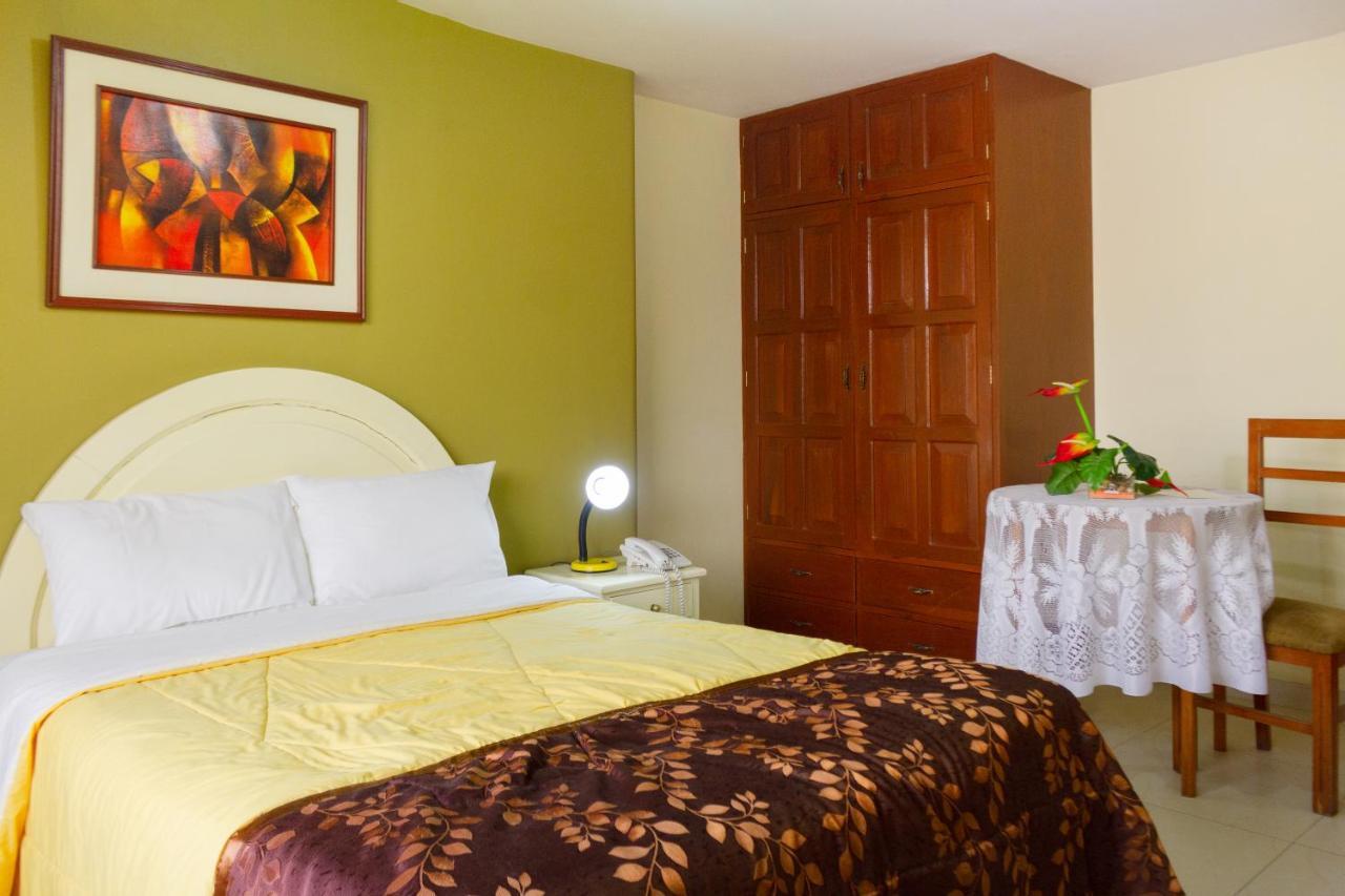 Hotel Astorga Янауара Экстерьер фото